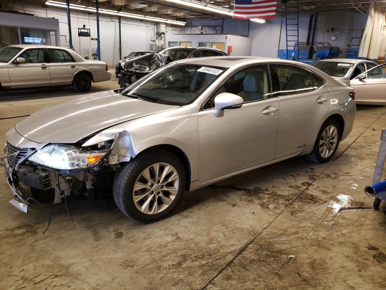 2013 LEXUS ES 300H car image