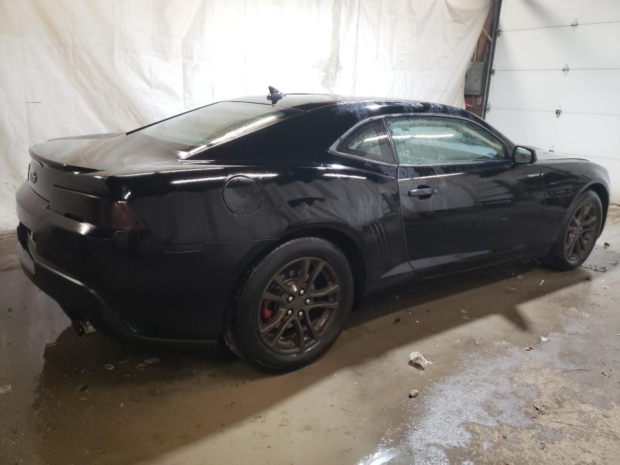 2015 CHEVROLET CAMARO LS - Image 3