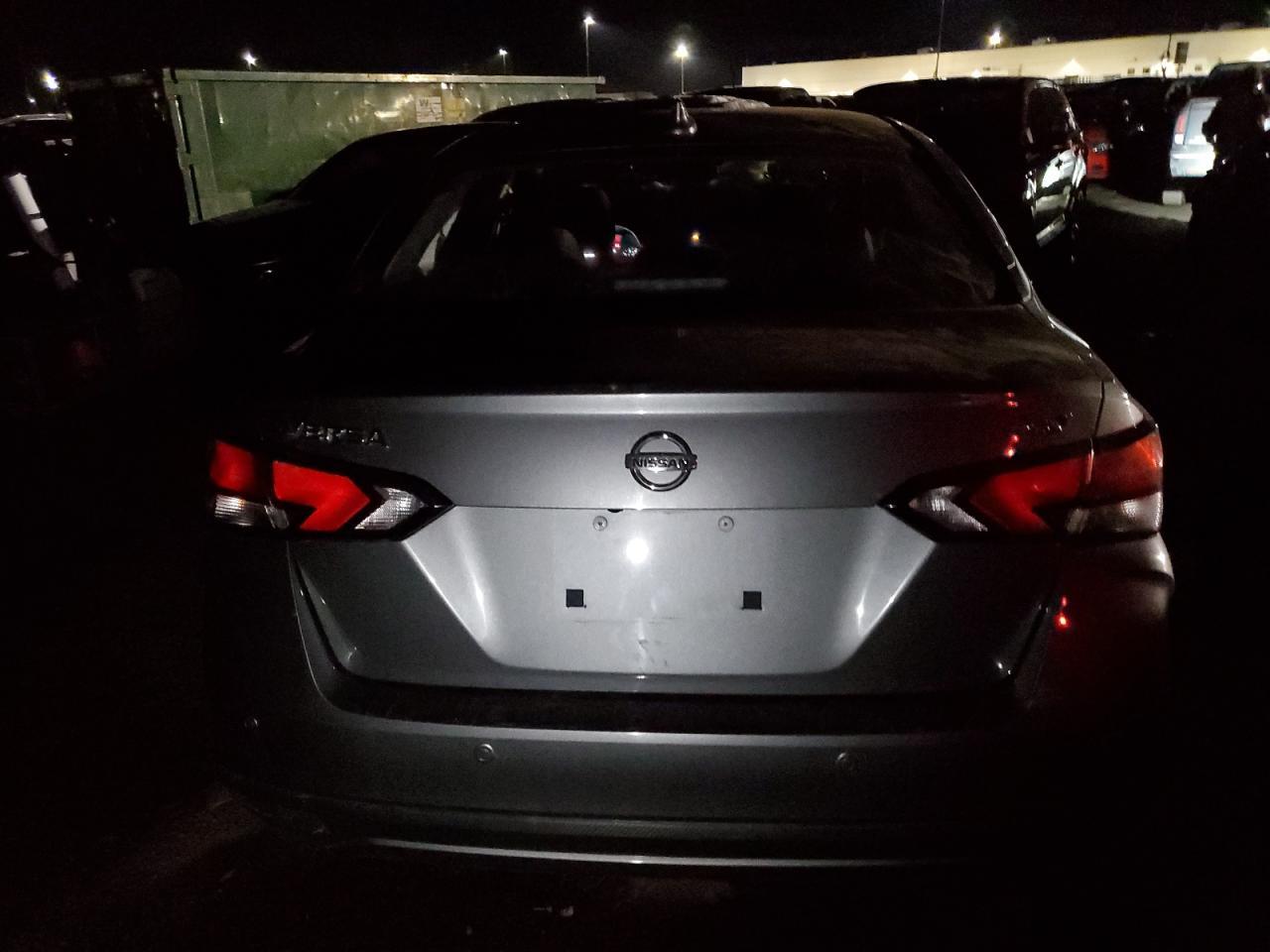 2021 NISSAN VERSA SV - Фото 6