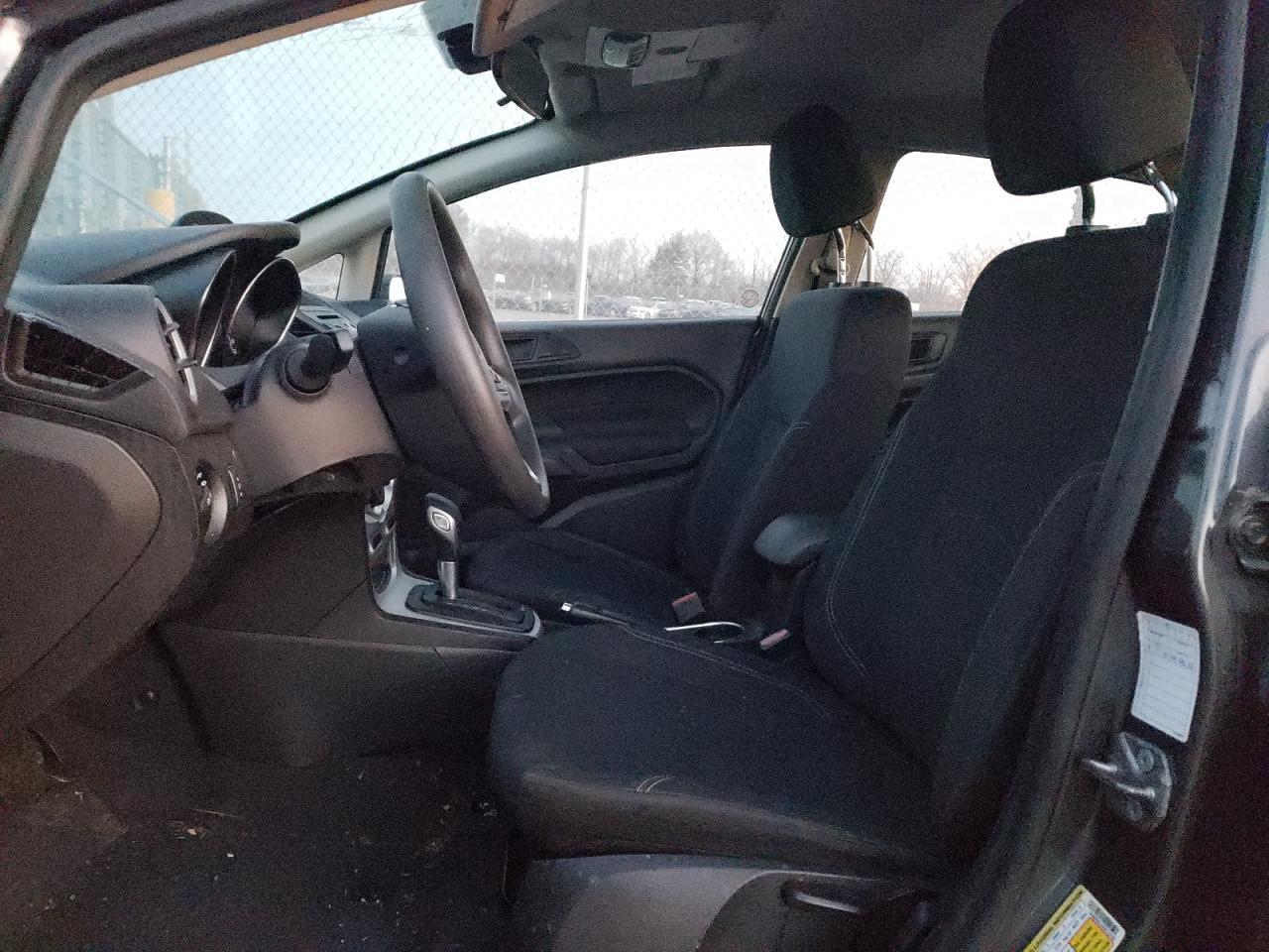 2019 FORD FIESTA SE - Image 7