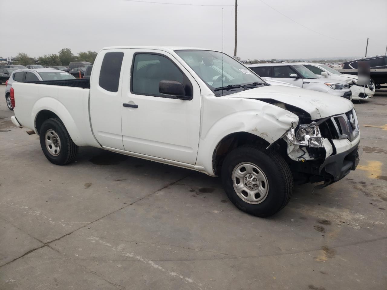 2017 NISSAN FRONTIER S - Image 4