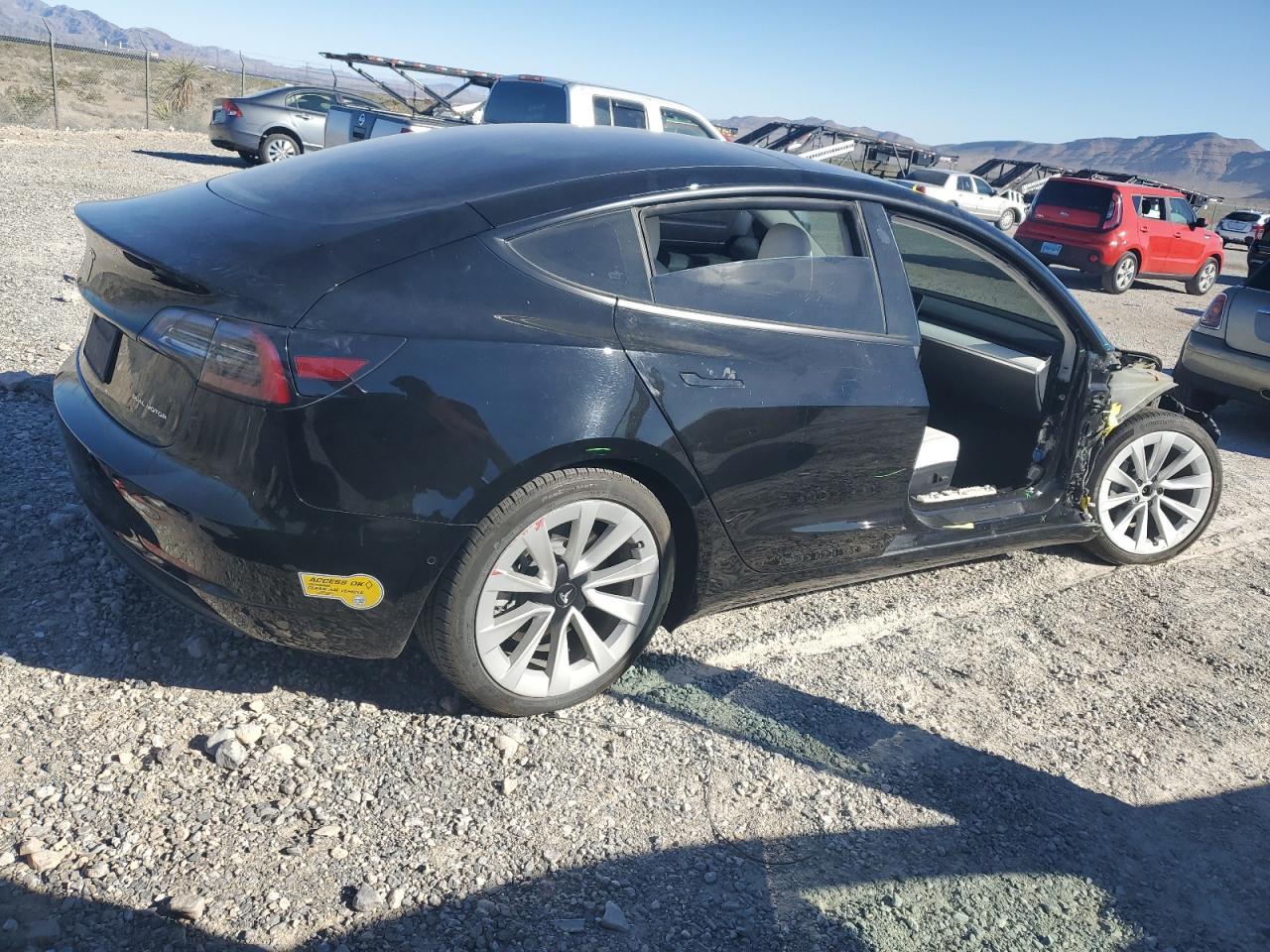 2022 TESLA MODEL 3 - Image 3
