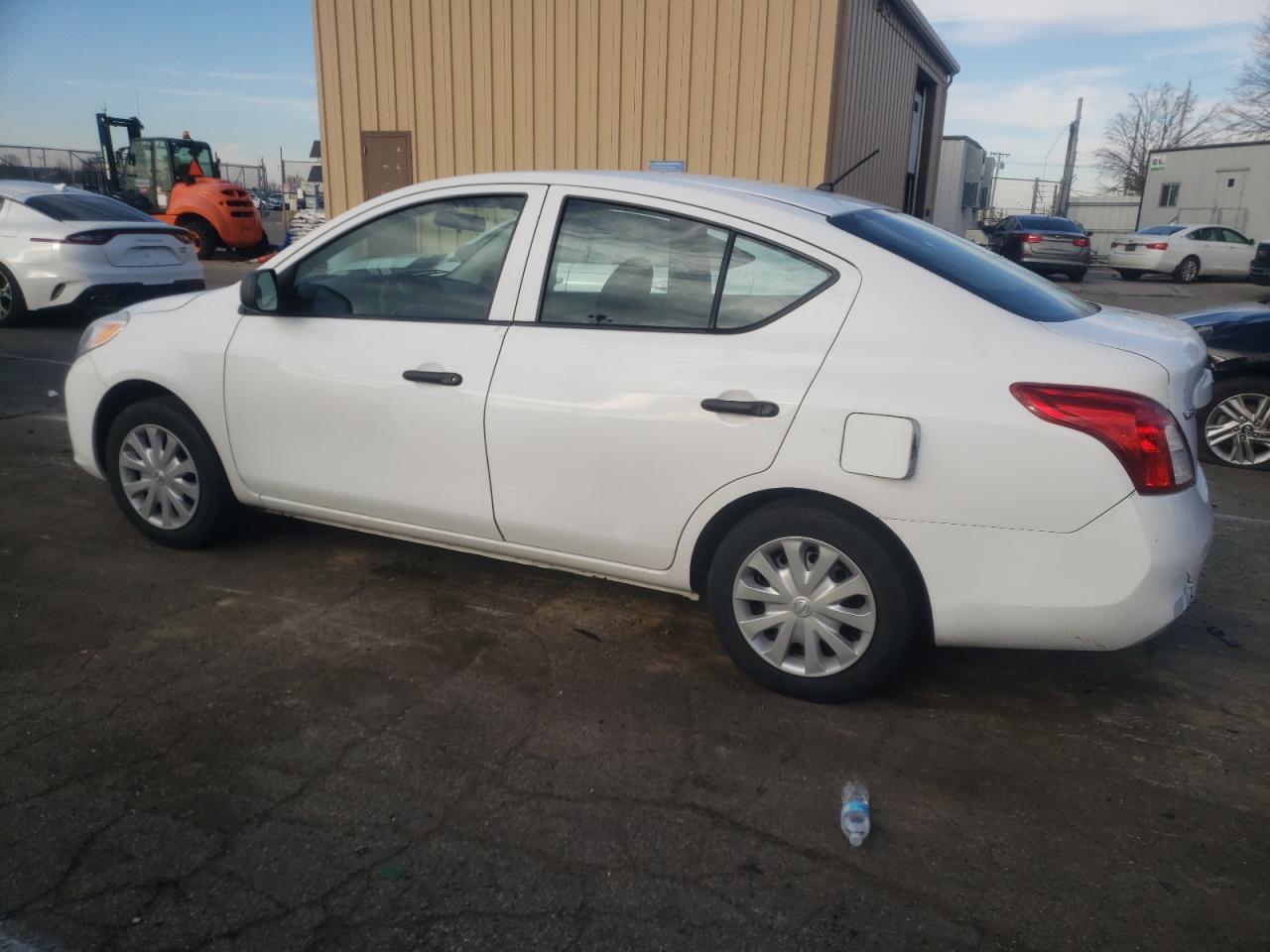 2014 NISSAN VERSA S - Image 2
