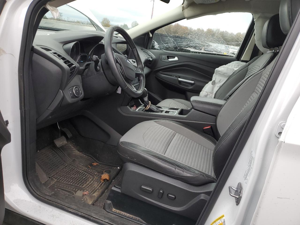 2017 FORD ESCAPE SE - Фото 7