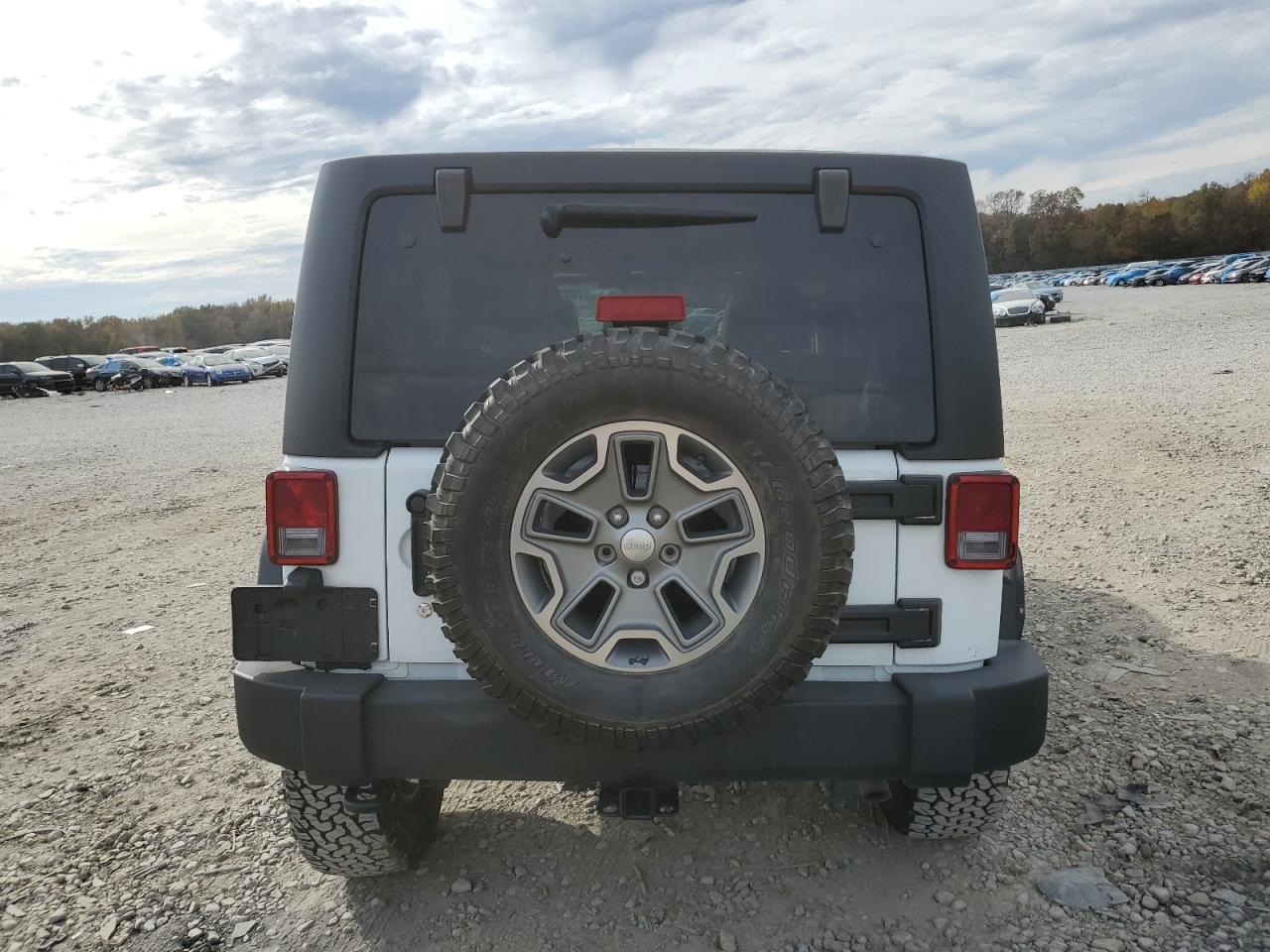 2017 JEEP WRANGLER U - Фото 6