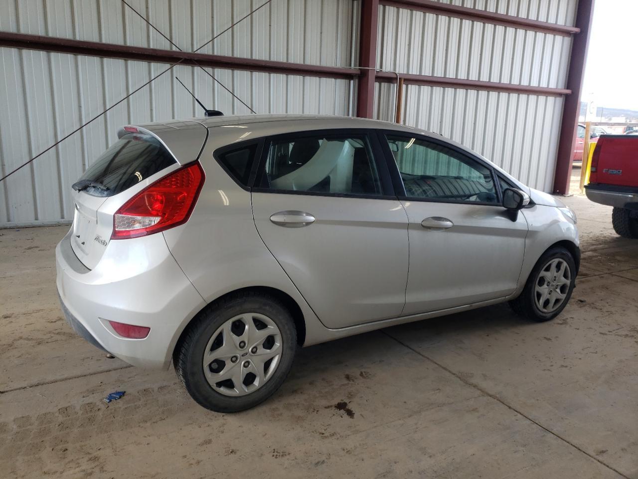 2013 FORD FIESTA SE - Image 3