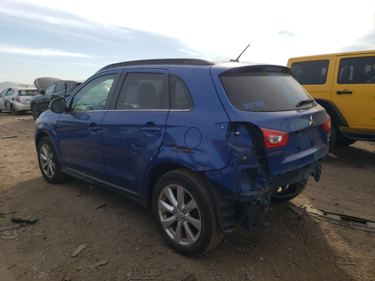2015 MITSUBISHI OUTLANDER - Фото 2