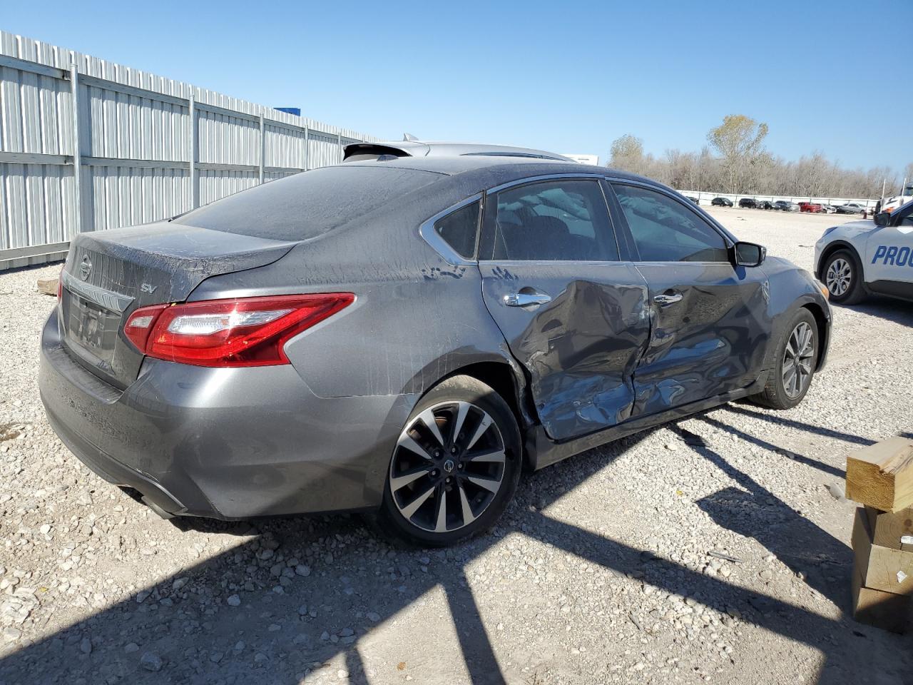 2016 NISSAN ALTIMA 2.5 - Фото 3