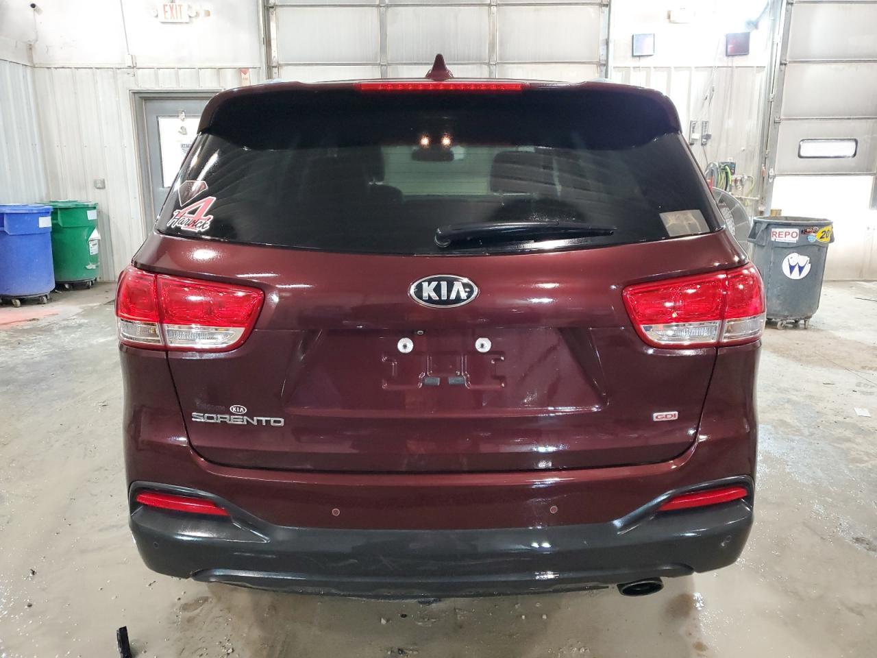 2017 KIA SORENTO LX - Фото 6