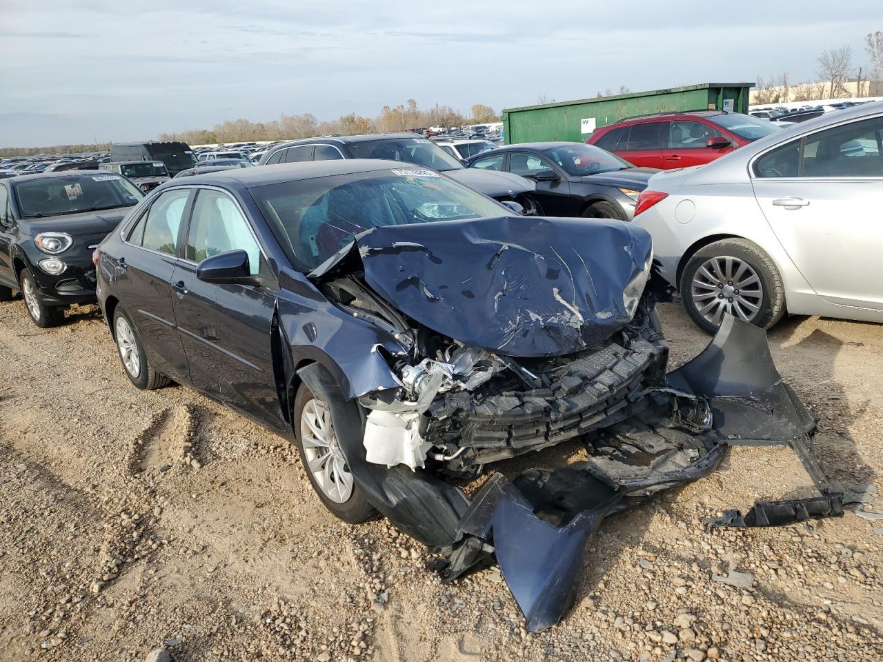 2016 TOYOTA CAMRY LE - Image 4