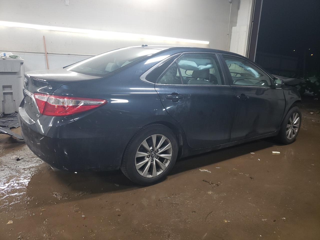 2017 TOYOTA CAMRY LE - Image 3
