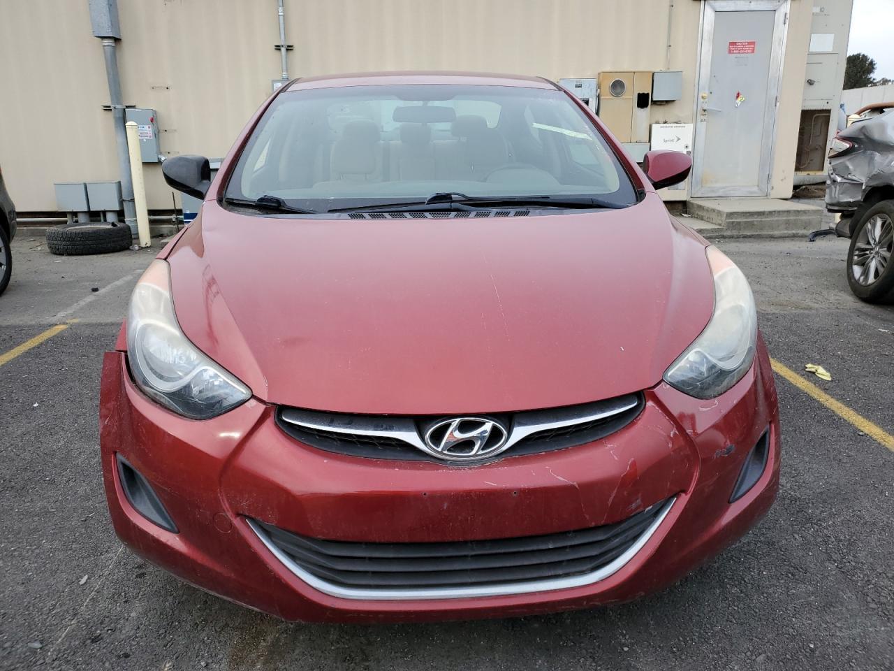 2013 HYUNDAI ELANTRA GL - Фото 5