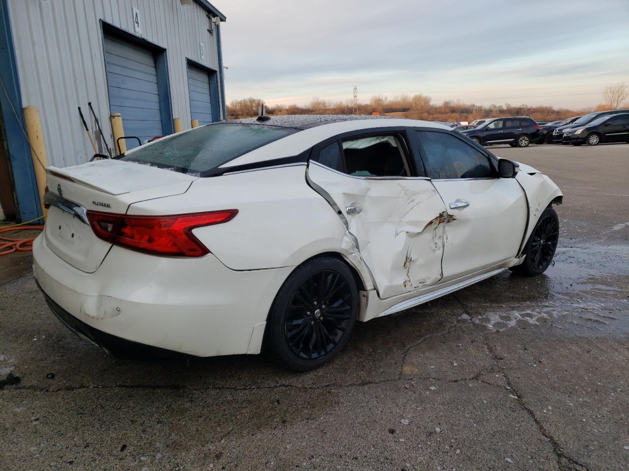 2017 NISSAN MAXIMA 3.5 - Image 3