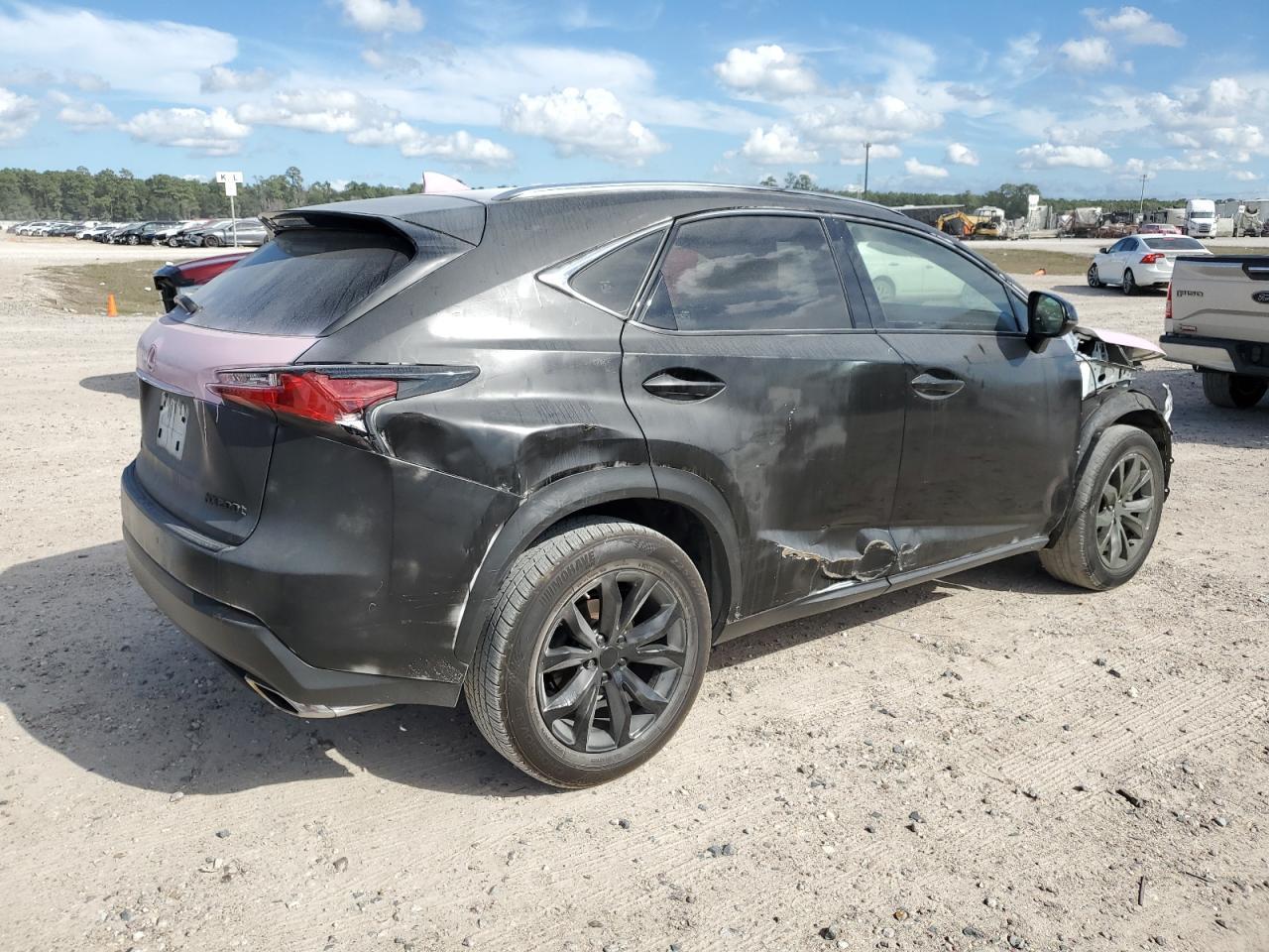 2017 LEXUS NX 200T BA - Фото 3