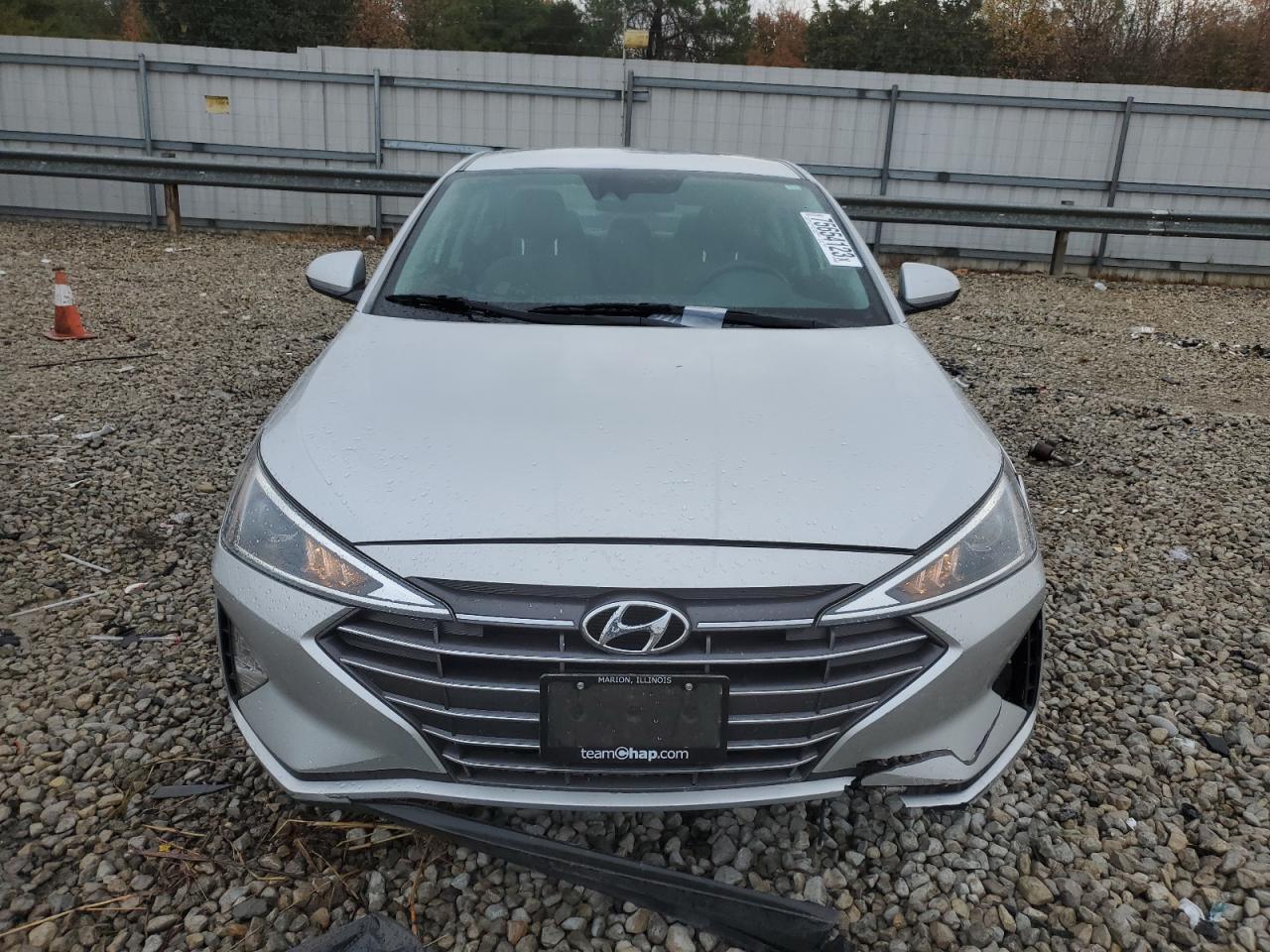 2019 HYUNDAI ELANTRA SE - Фото 5