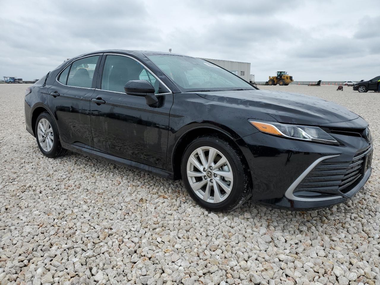 2023 TOYOTA CAMRY LE - Image 4