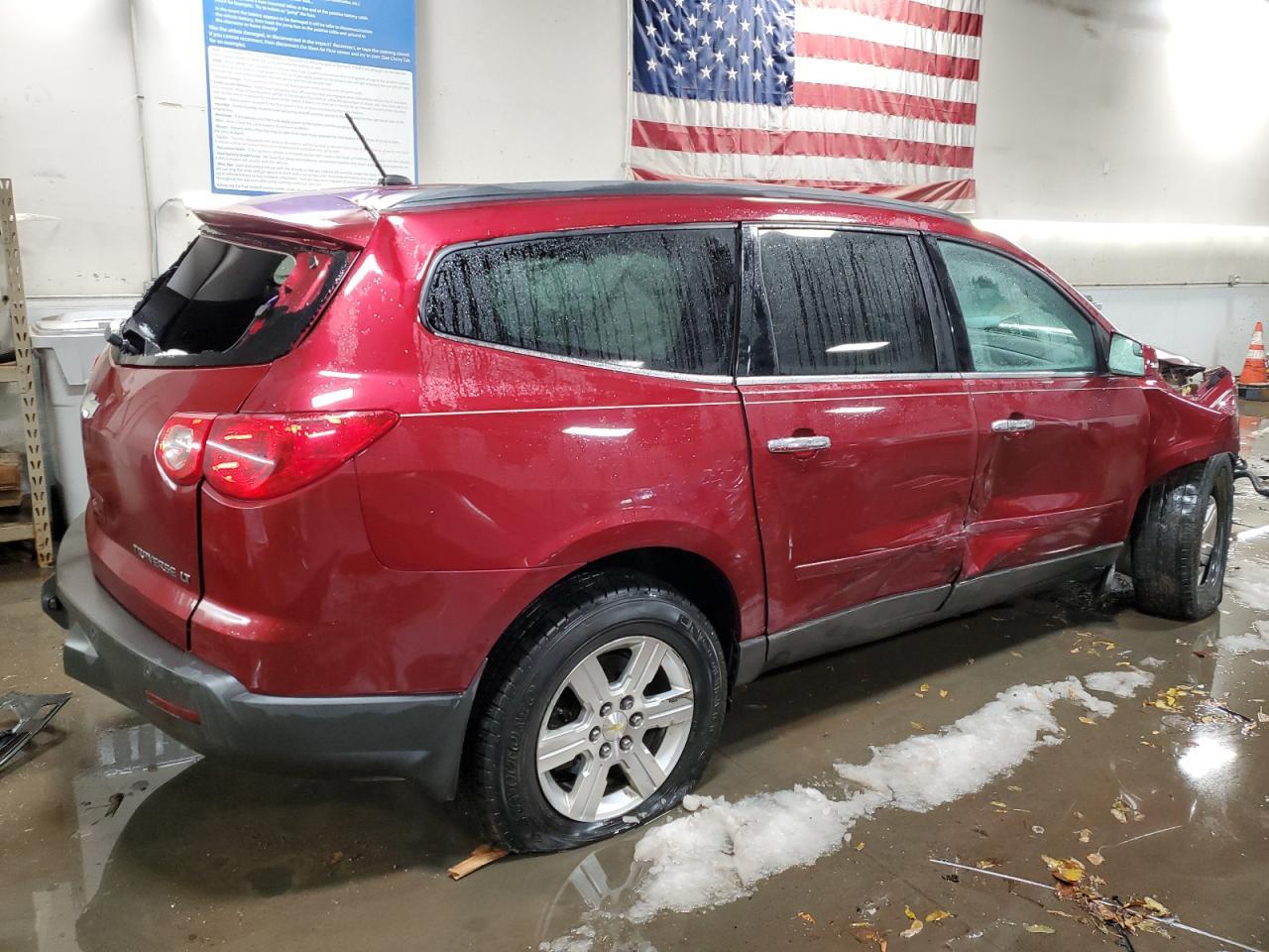 2011 CHEVROLET TRAVERSE L - Фото 3