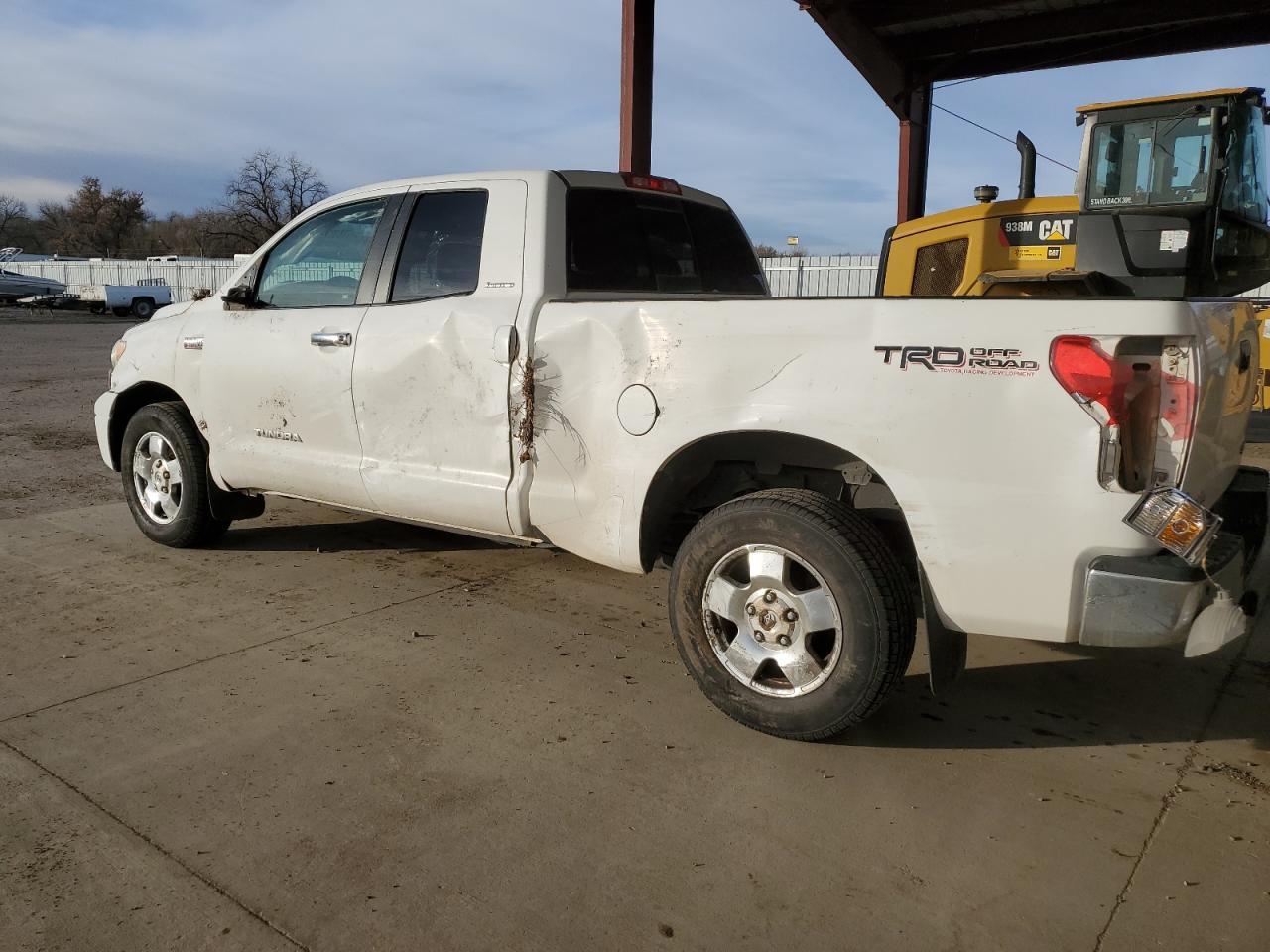 2011 TOYOTA TUNDRA DOU - Фото 2