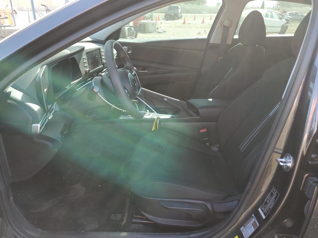 2022 HYUNDAI ELANTRA SE - Фото 7