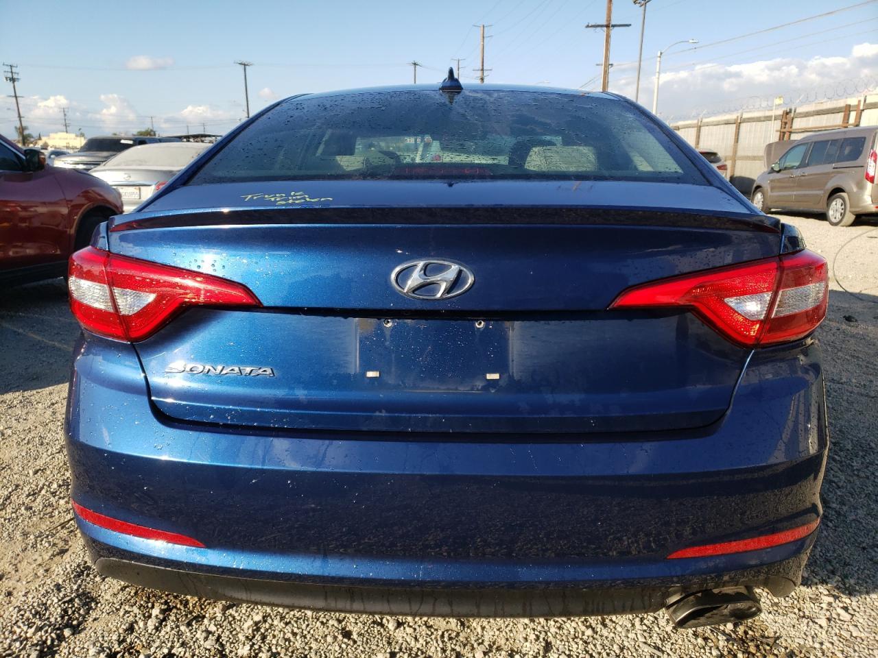 2017 HYUNDAI SONATA SE - Image 6