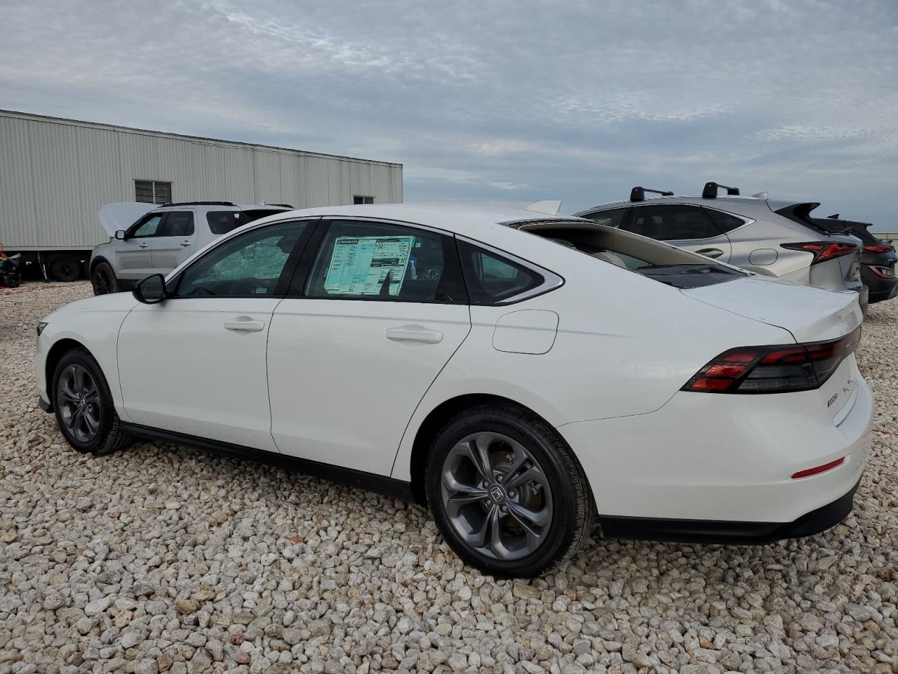 2024 HONDA ACCORD EX - Фото 2