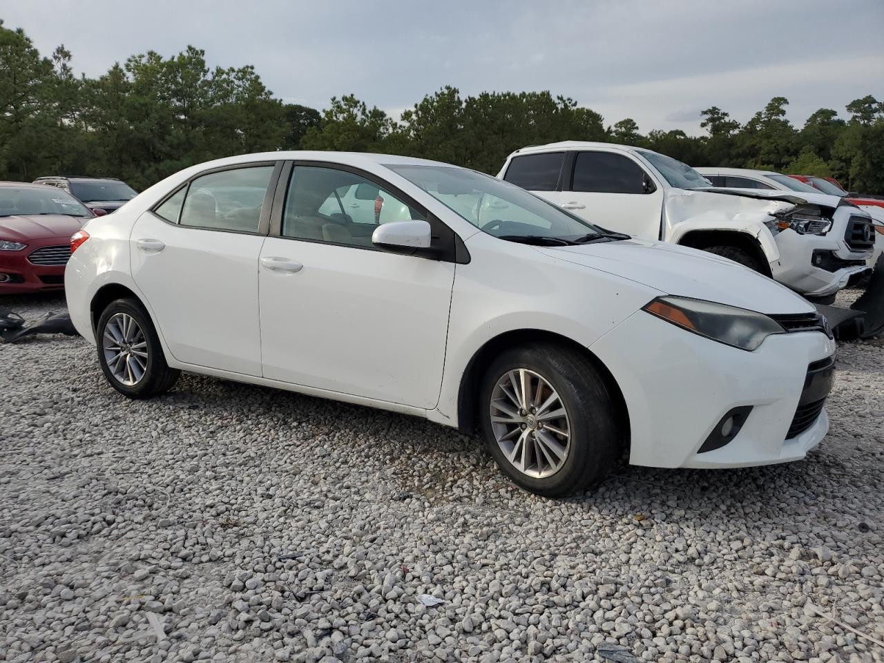 2015 TOYOTA COROLLA L - Image 4