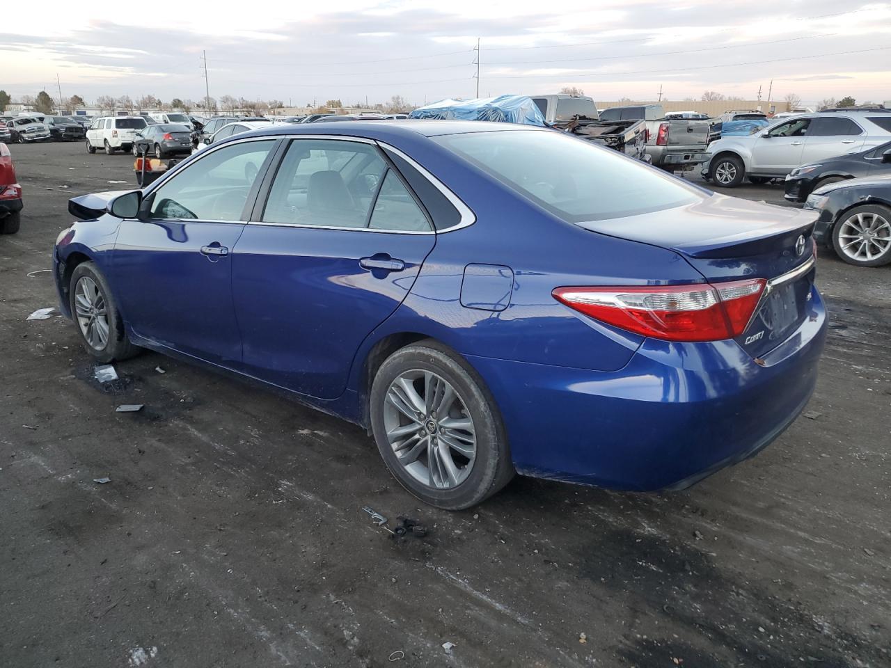 2015 TOYOTA CAMRY LE - Image 2