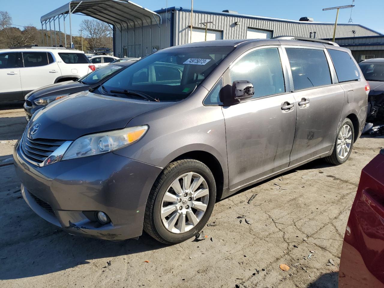 2011 TOYOTA SIENNA XLE
