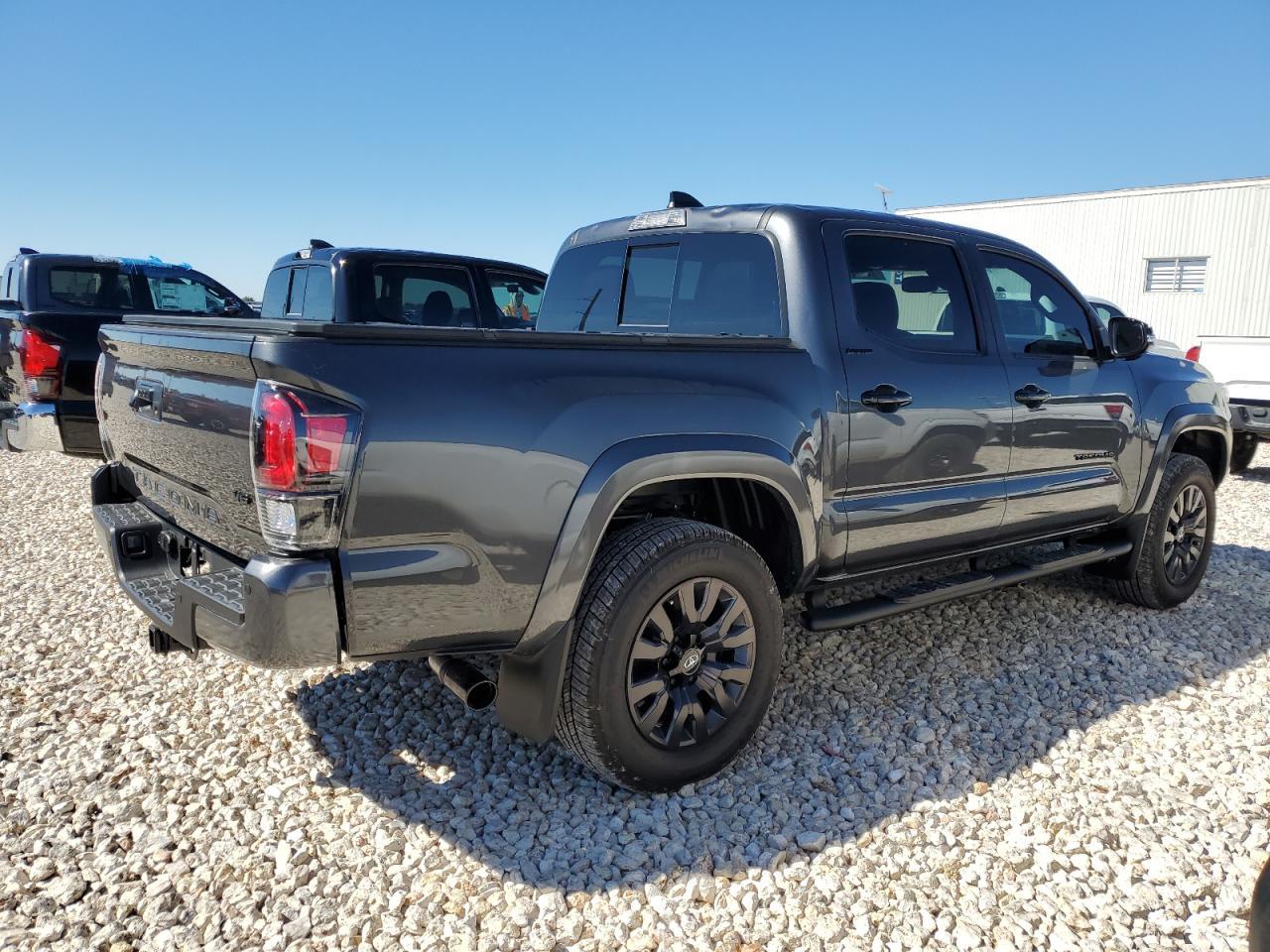 2023 TOYOTA TACOMA DOU - Фото 3