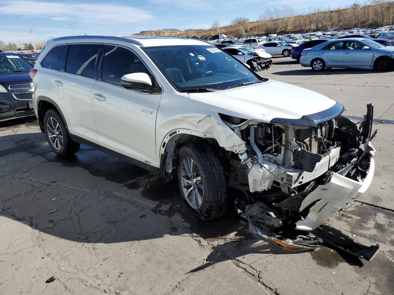 2019 TOYOTA HIGHLANDER - Image 4