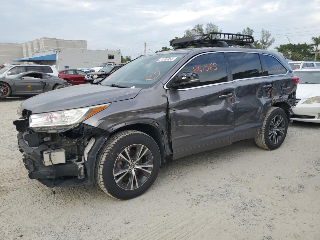 2018 TOYOTA HIGHLANDER