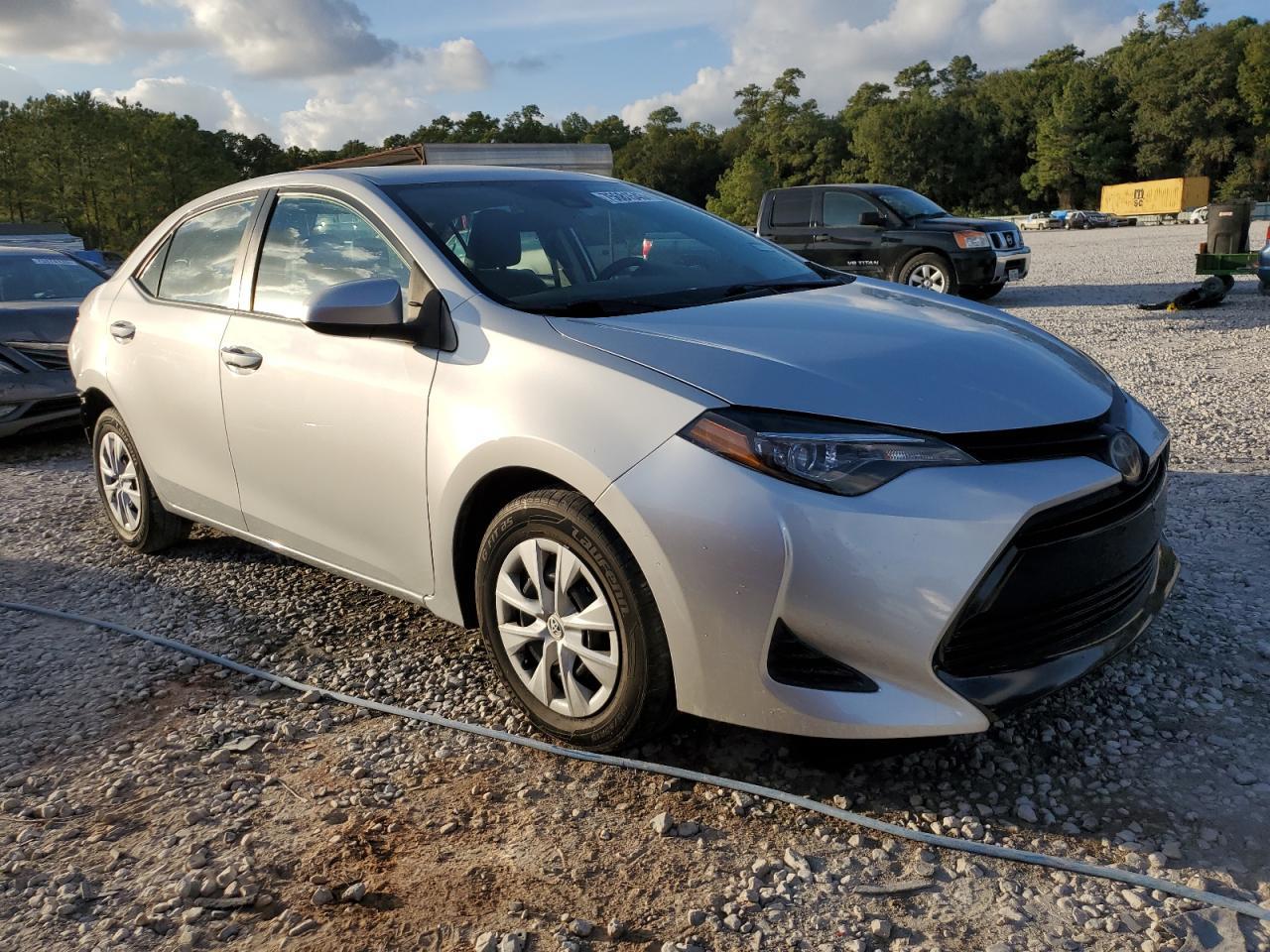 2019 TOYOTA COROLLA L - Image 4