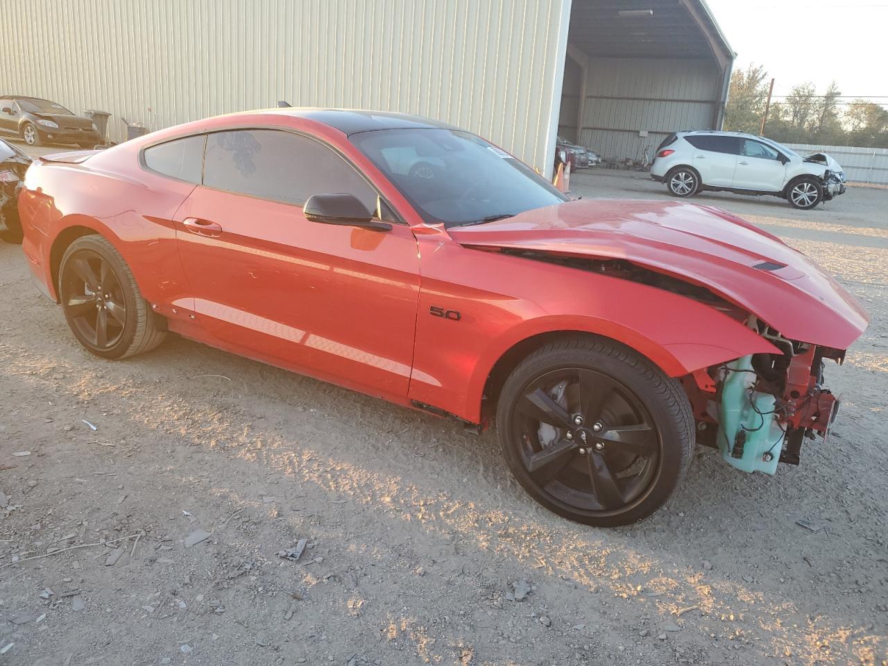 2021 FORD MUSTANG GT - Фото 4