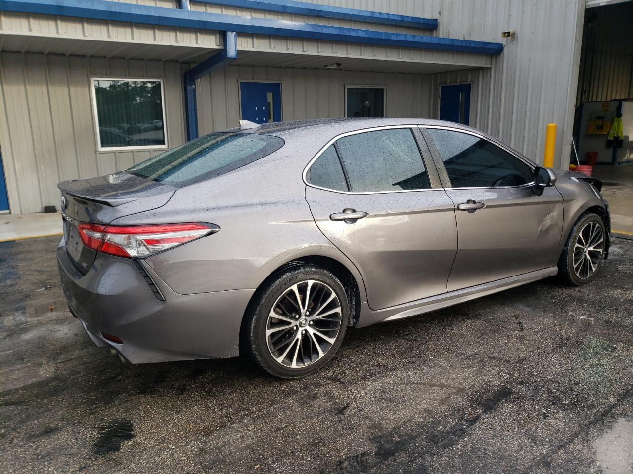 2019 TOYOTA CAMRY L - Image 3