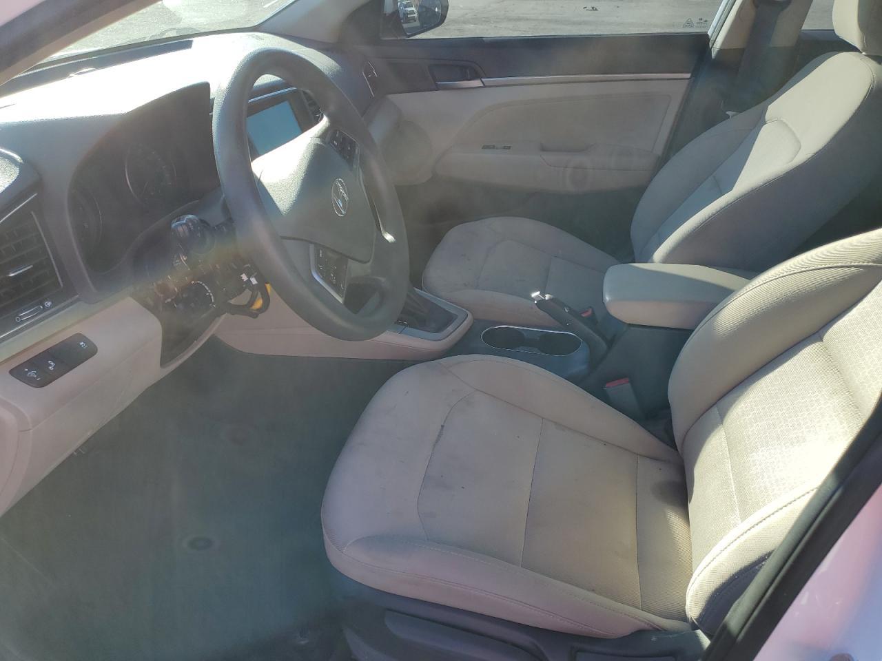 2018 HYUNDAI ELANTRA SE - Фото 7