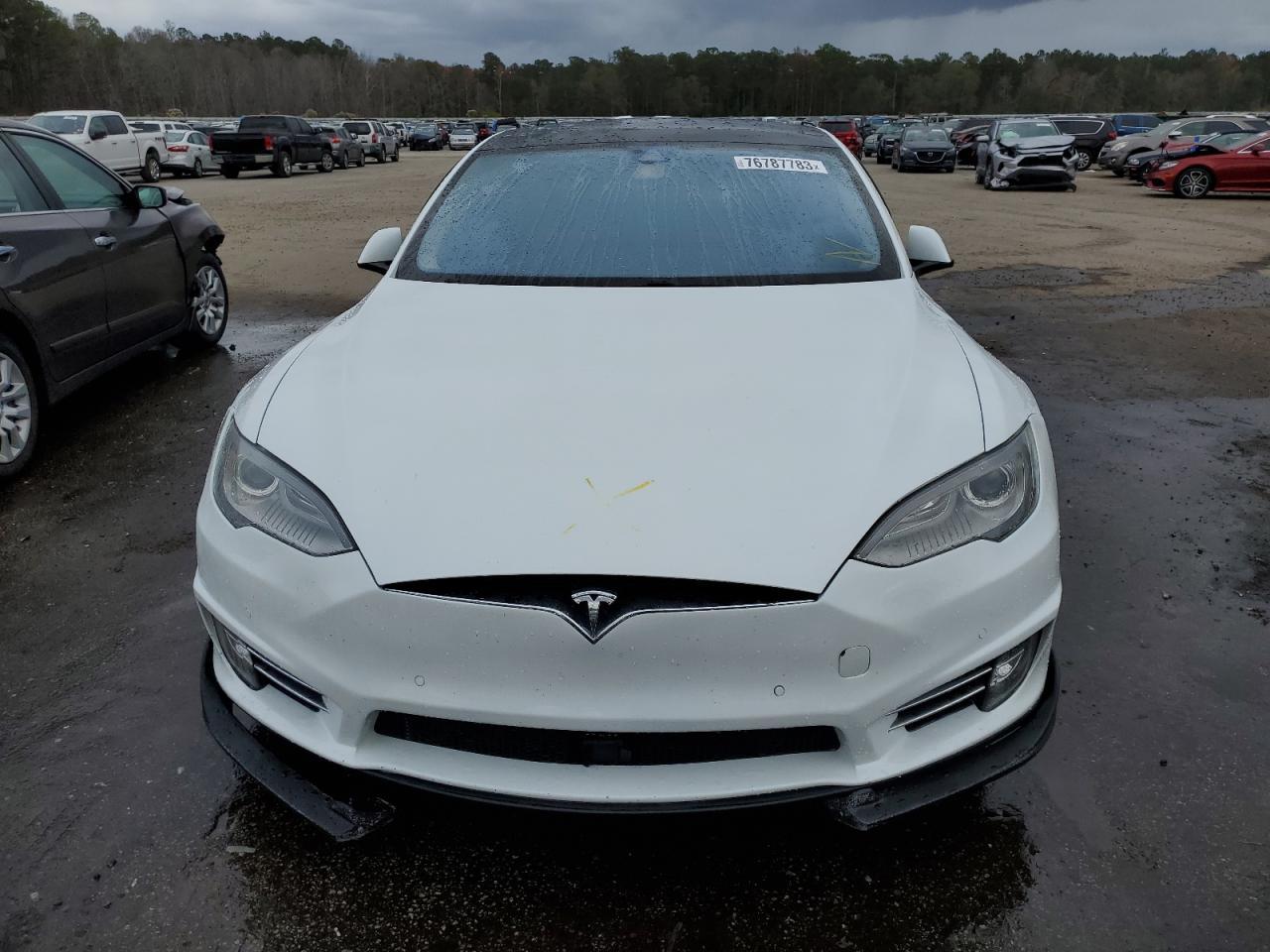 2015 TESLA MODEL S P8 - Image 5