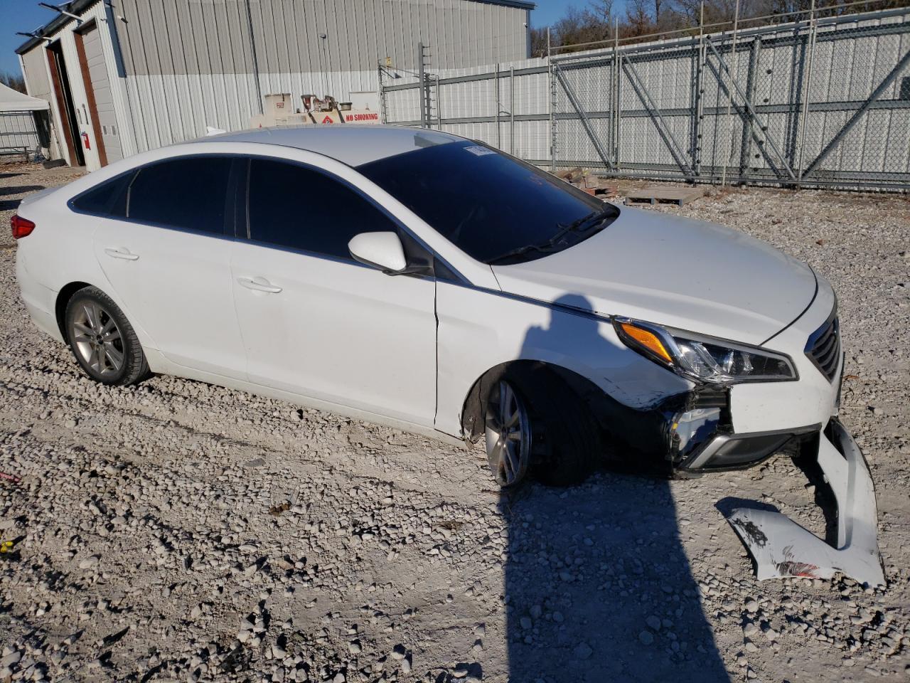 2017 HYUNDAI SONATA SE - Фото 4