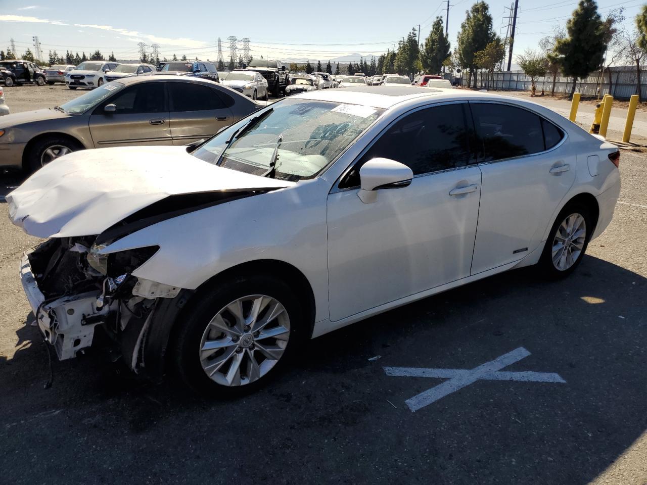 2015 LEXUS ES 300H car image