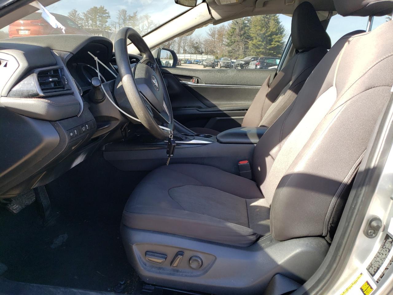 2020 TOYOTA CAMRY LE - Фото 7