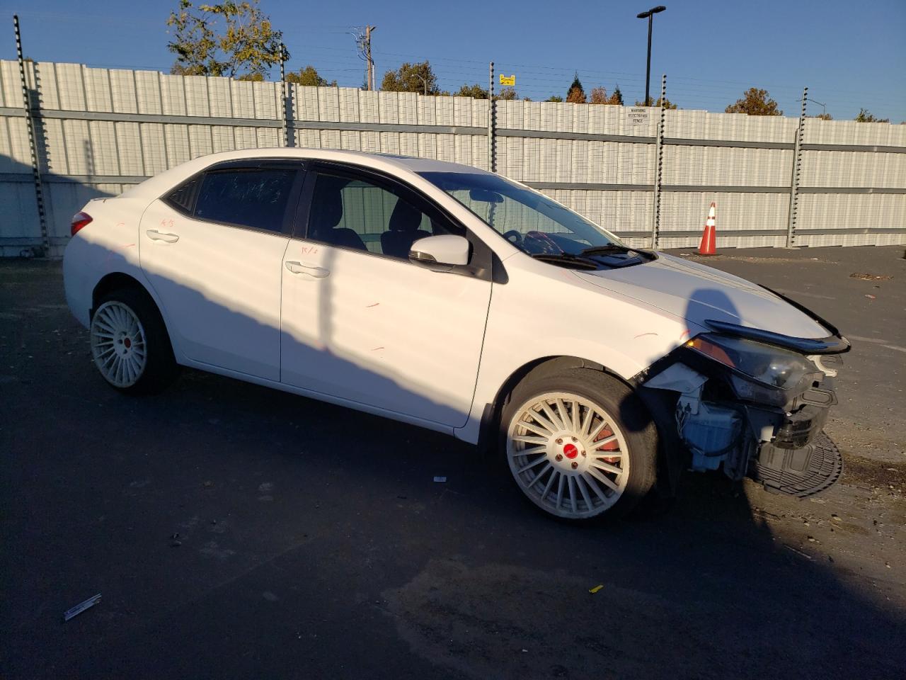 2016 TOYOTA COROLLA L - Image 4