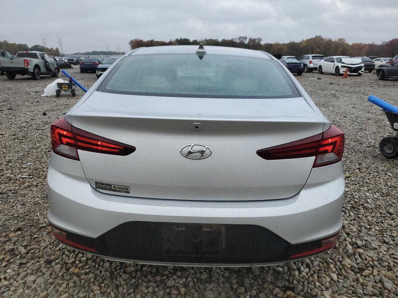 2019 HYUNDAI ELANTRA SE - Фото 6