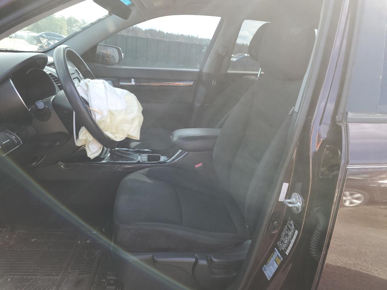 2014 KIA SORENTO LX - Фото 7