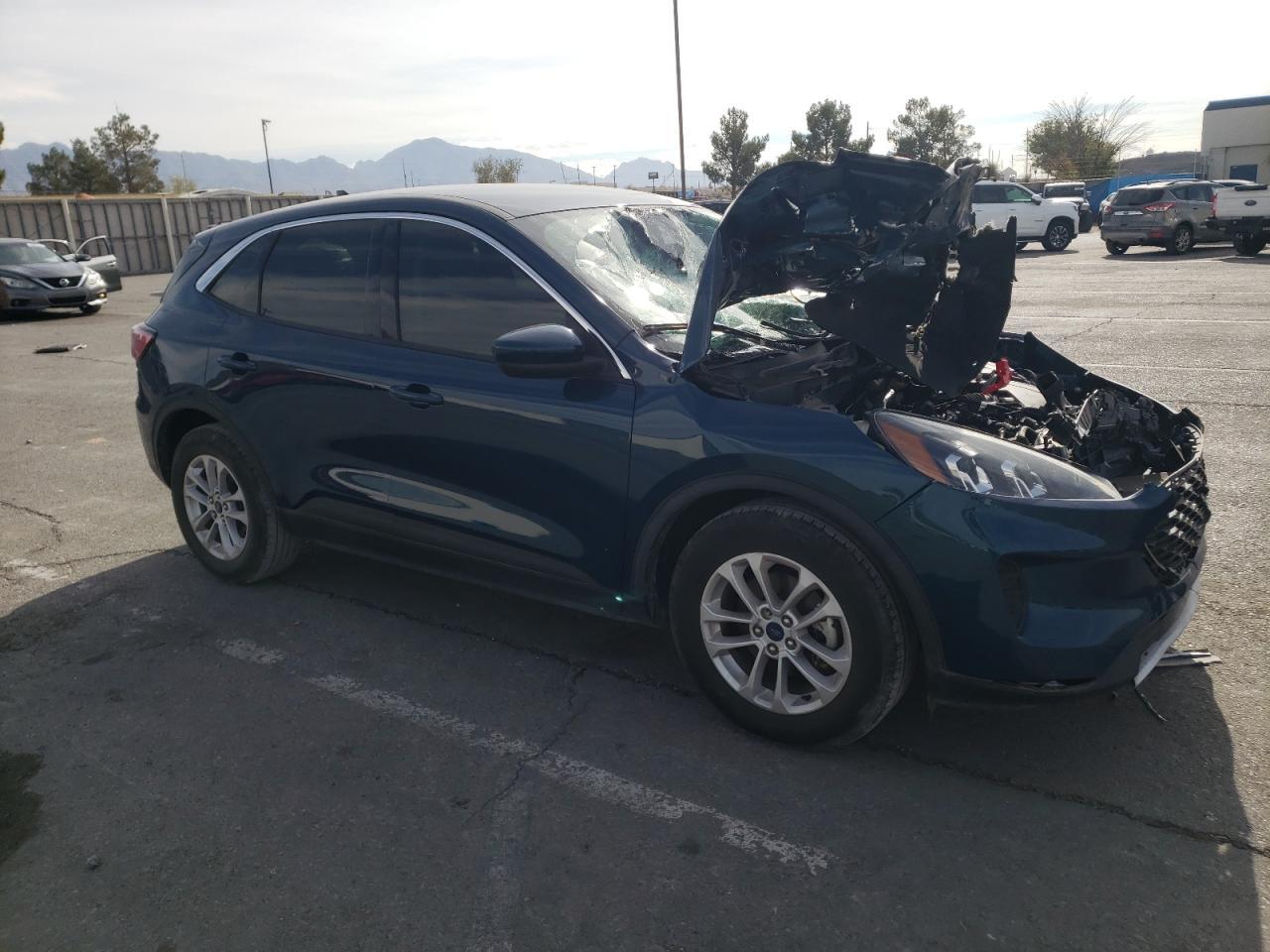 2020 FORD ESCAPE SE - Image 4