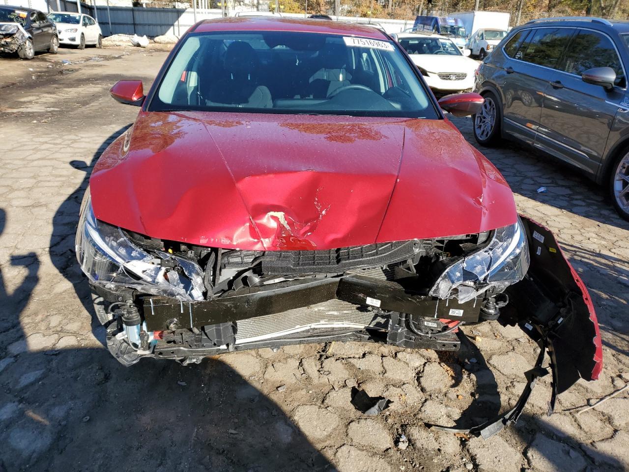 2023 HYUNDAI ELANTRA SE - Фото 5