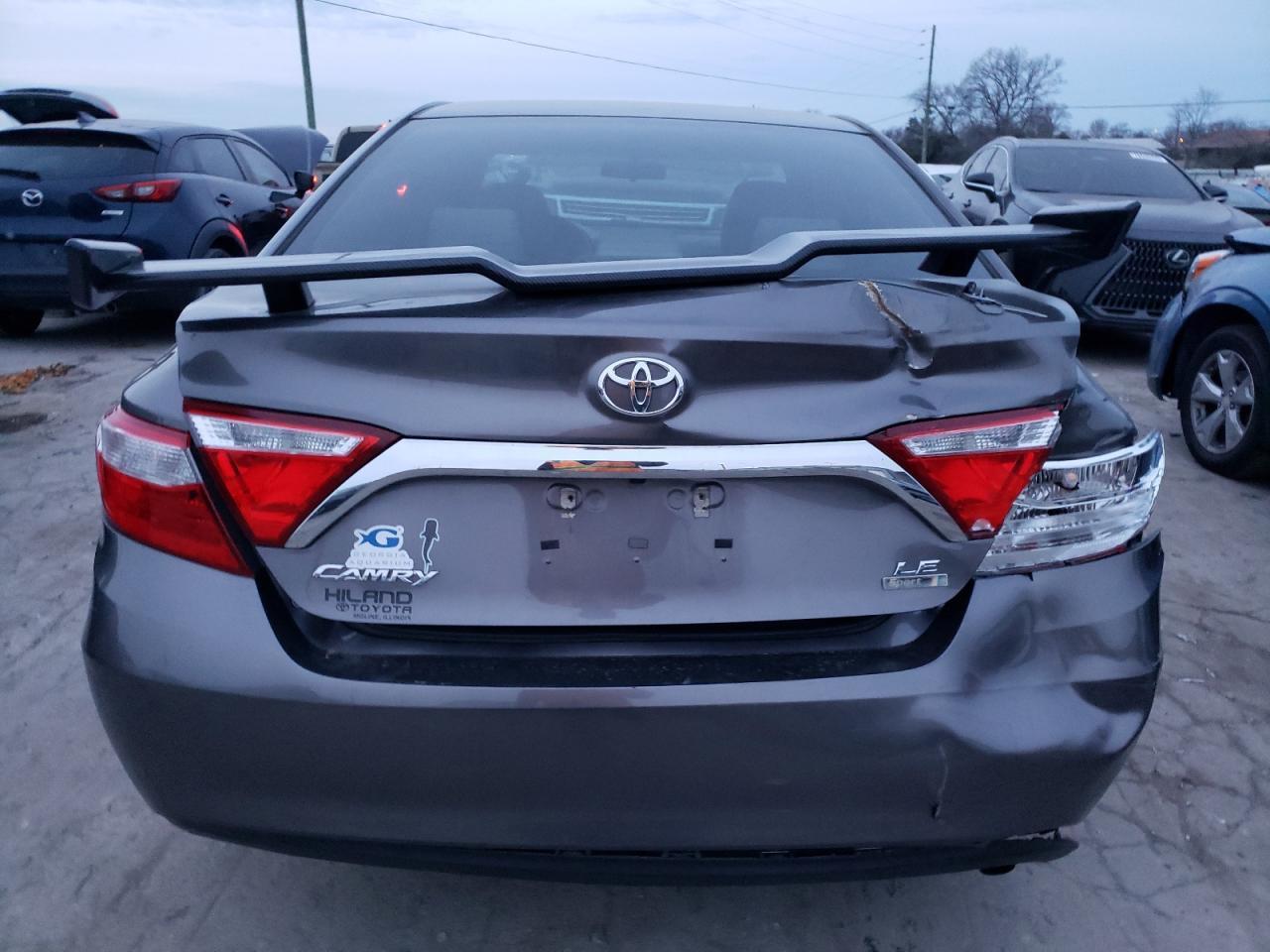 2017 TOYOTA CAMRY LE - Image 6