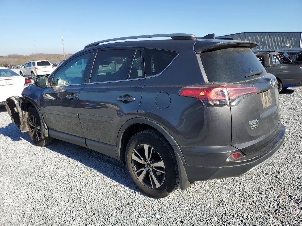 2017 TOYOTA RAV4 XLE - Фото 2