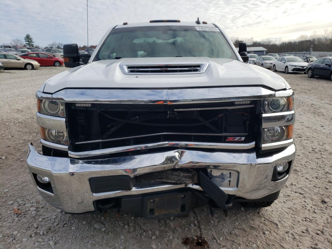 2019 CHEVROLET SILVERADO - Фото 5