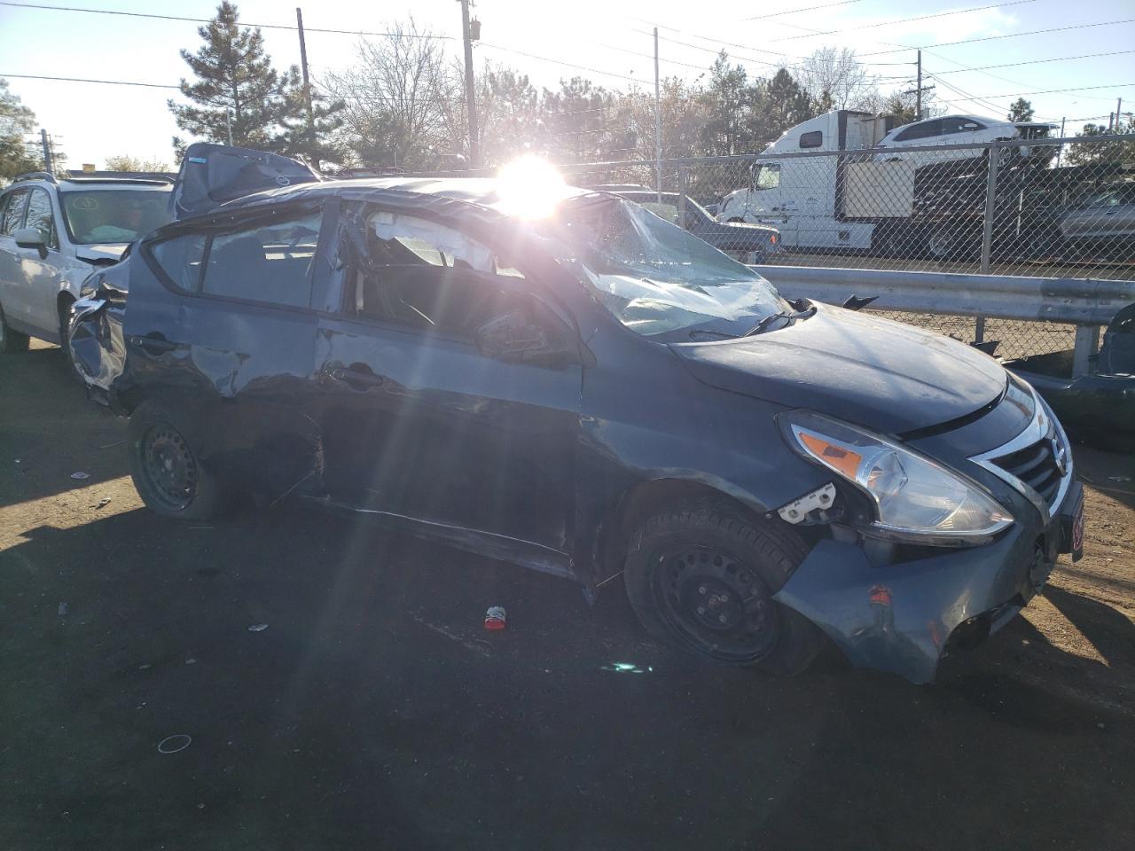 2016 NISSAN VERSA S - Image 4