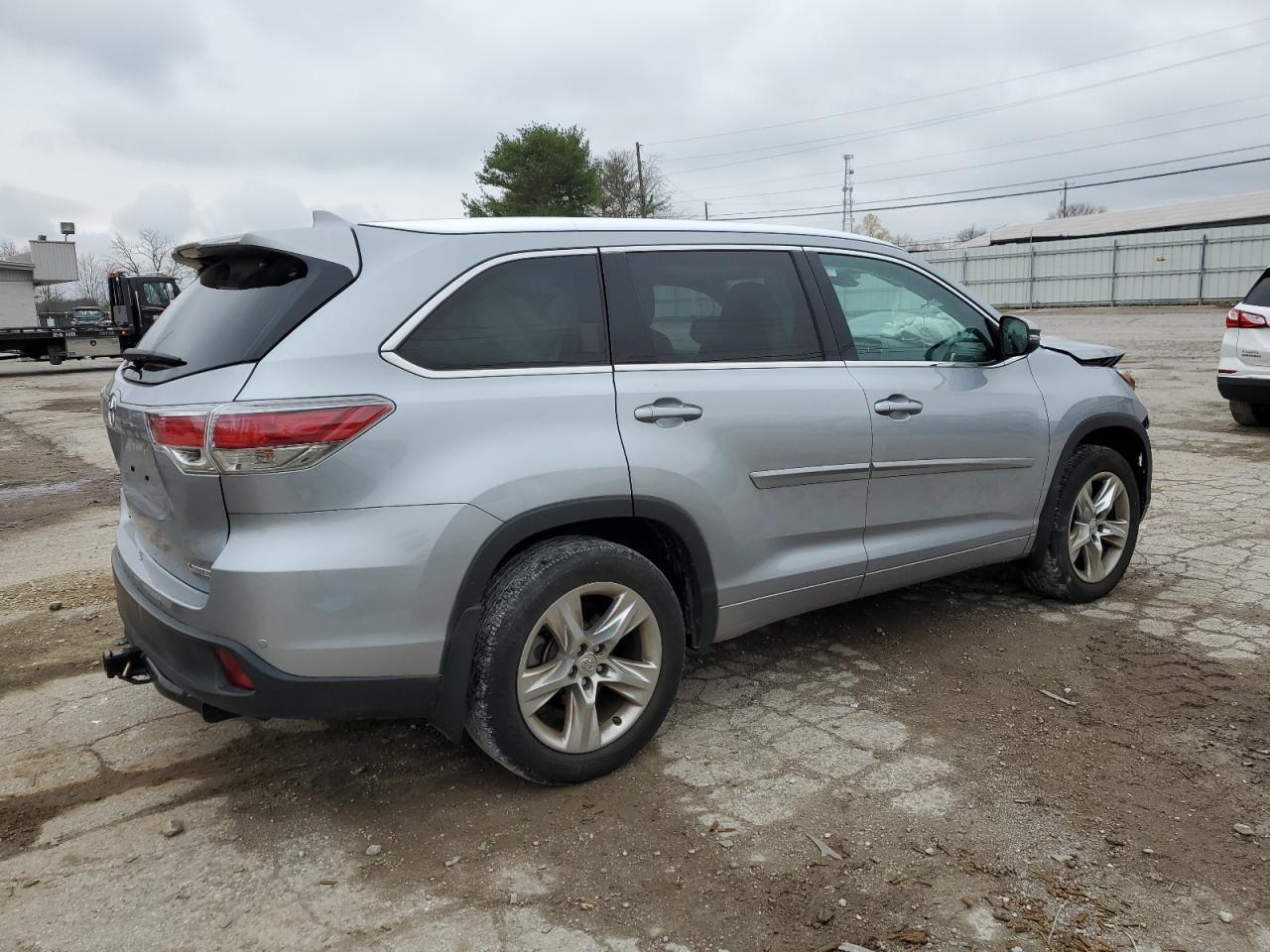 2014 TOYOTA HIGHLANDER - Фото 3