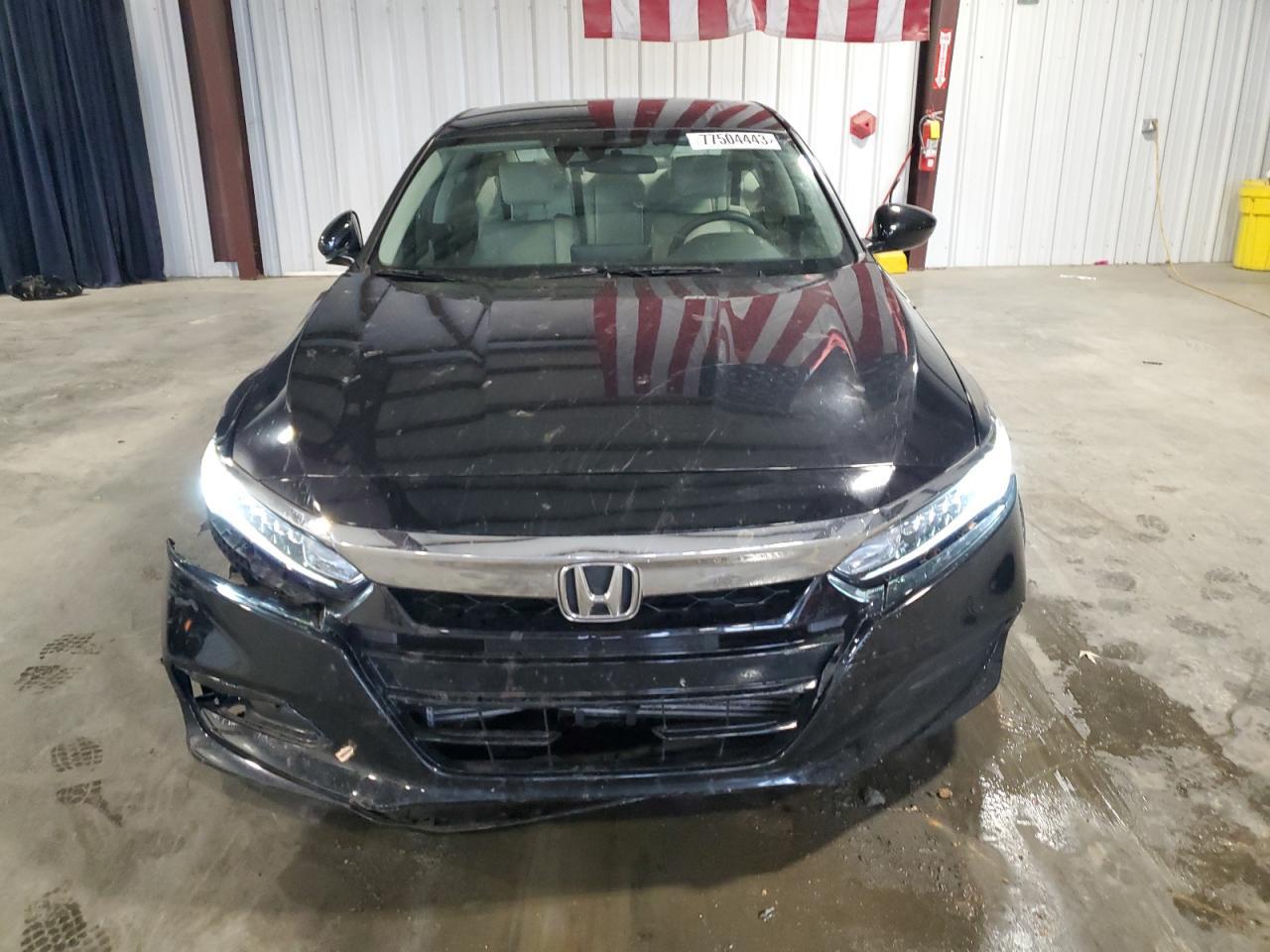 2018 HONDA ACCORD LX - Image 5